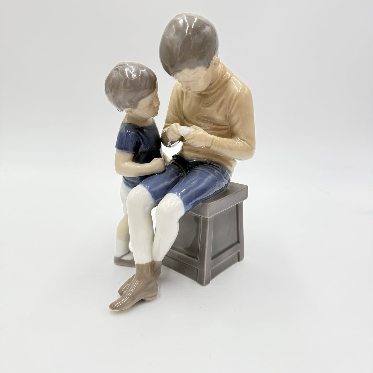 Bing and Grondahl Porcelain Denmark Figurine Tom & Willy No. 1648 Large Glossy