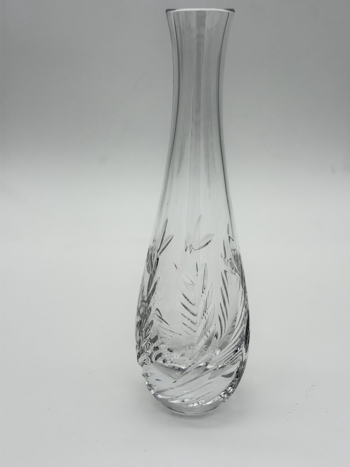 Tiffany & Co Crystal Merion Pattern Etched 8"H Bud Vase Clear Leaves Feathers