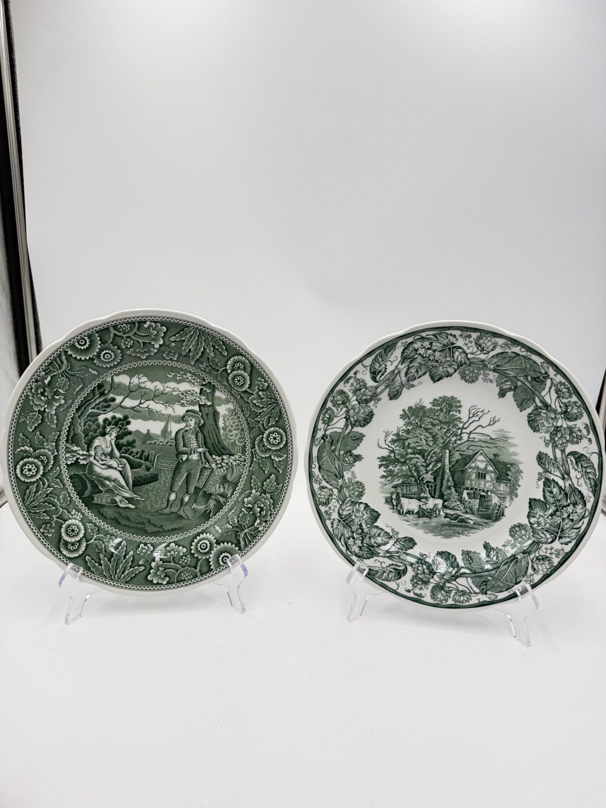 Spode England Porcelain Archive Collection Woodman & Rural Scenes Dinner Plates