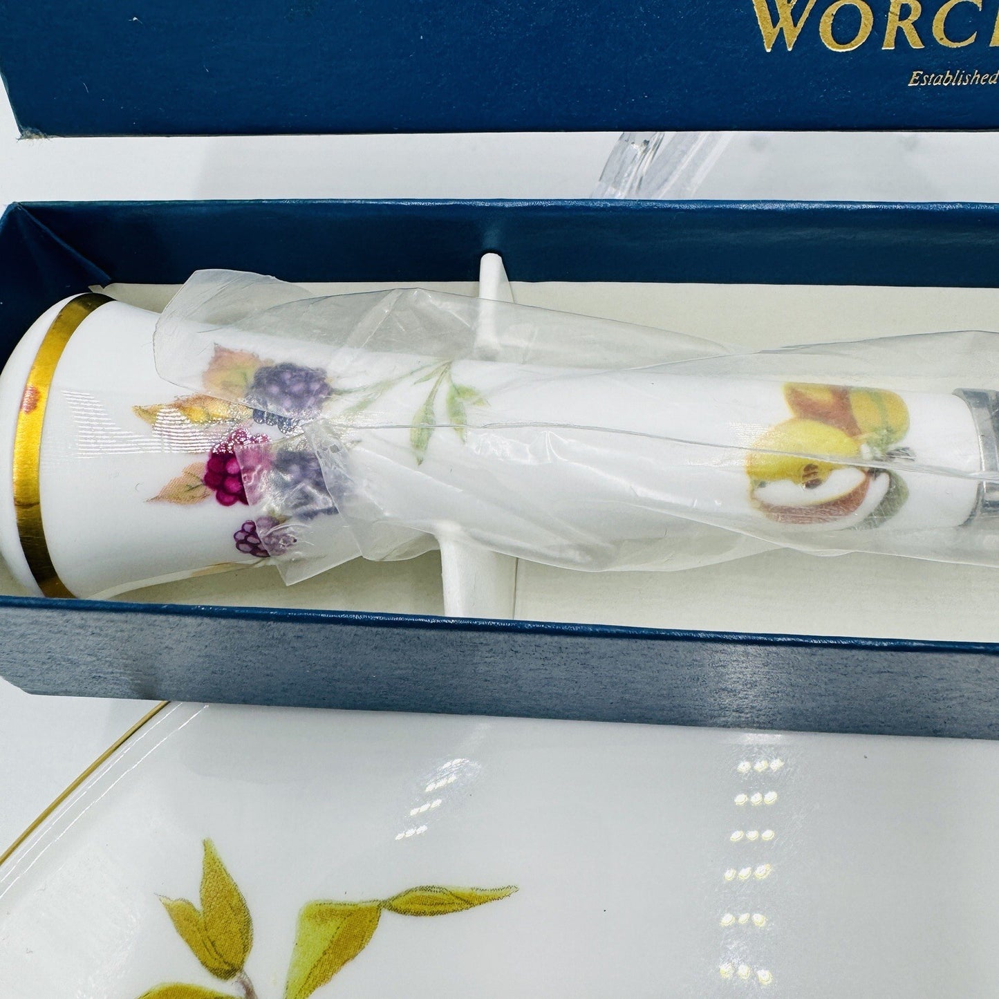 Royal Worcester Arden Fruit Porcelain cake plate & matching Cheese knife 1974