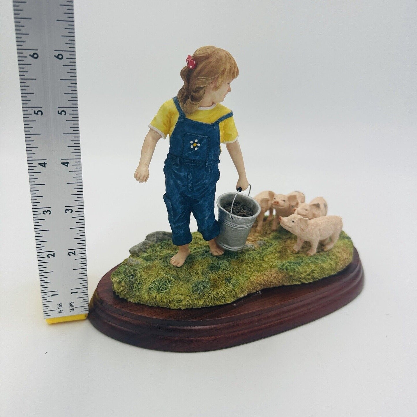 Border Fine Arts Figurine Young Farmer Feeding The Piglets A5030 Enesco Vintage