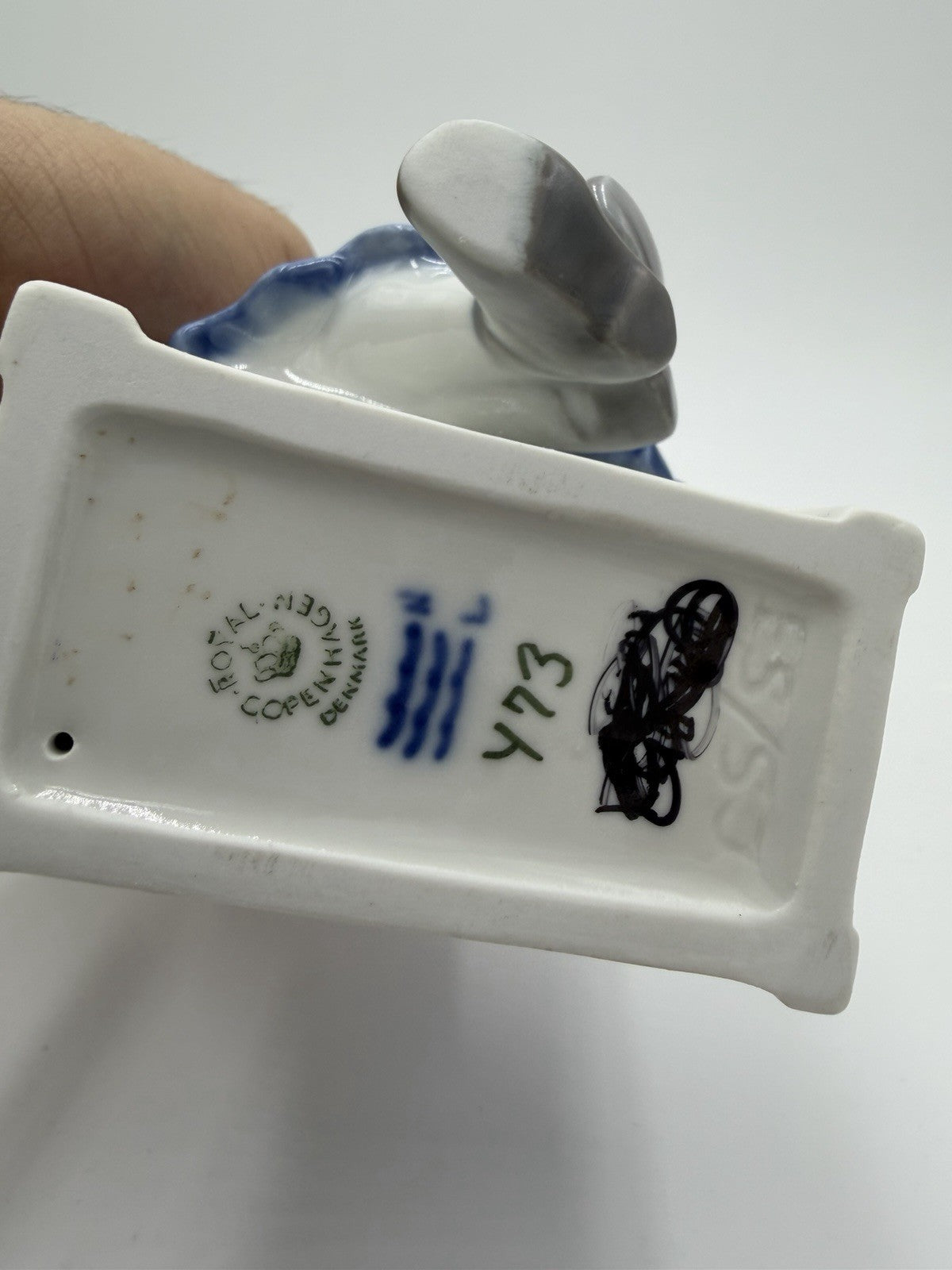 Bing &Grondahl Denmark Ida's Flowers Tulips Spring porcelain figurine # 2298