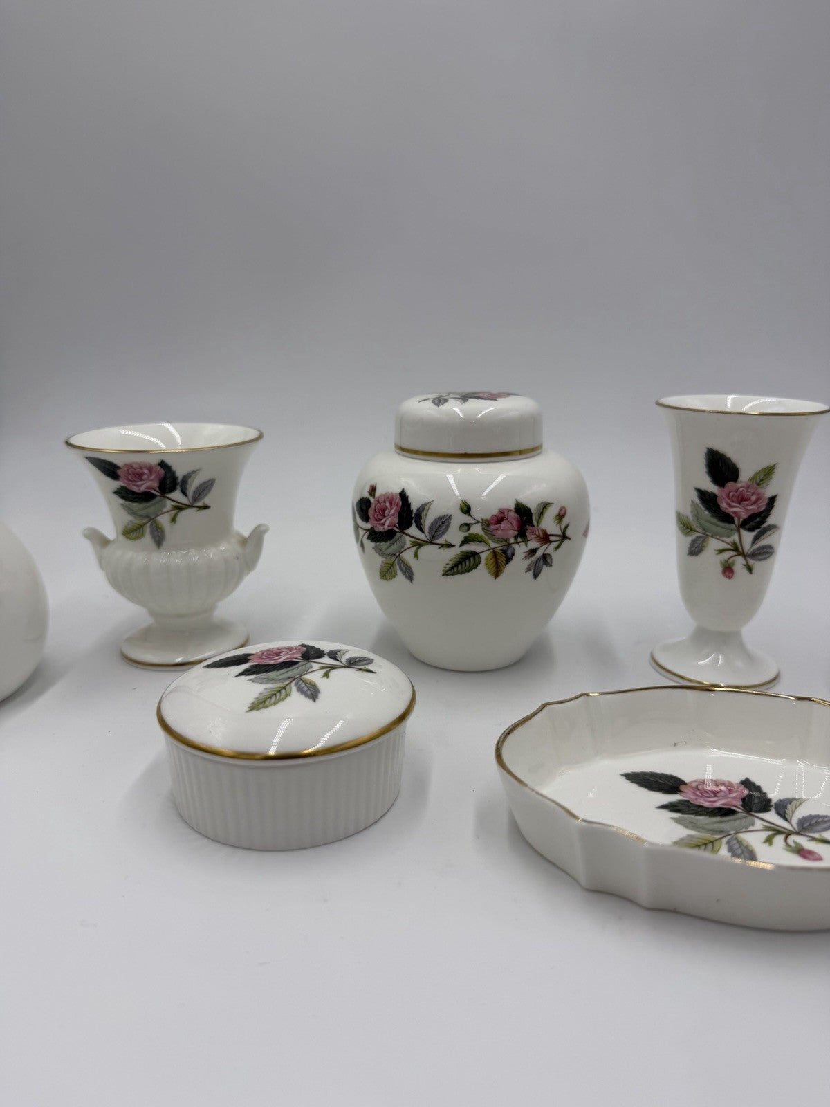 Wedgwood Bone China England Hathaway Rose Lot 7 PCs Vases Trinket Tray