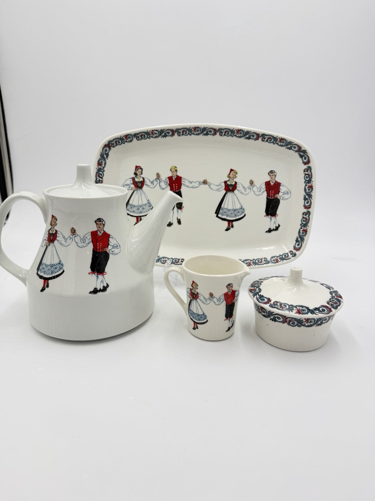 Vintage Figgjo Flint Hardanger Dancers Teapot Creamer Sugar Bowl Platter  Norway