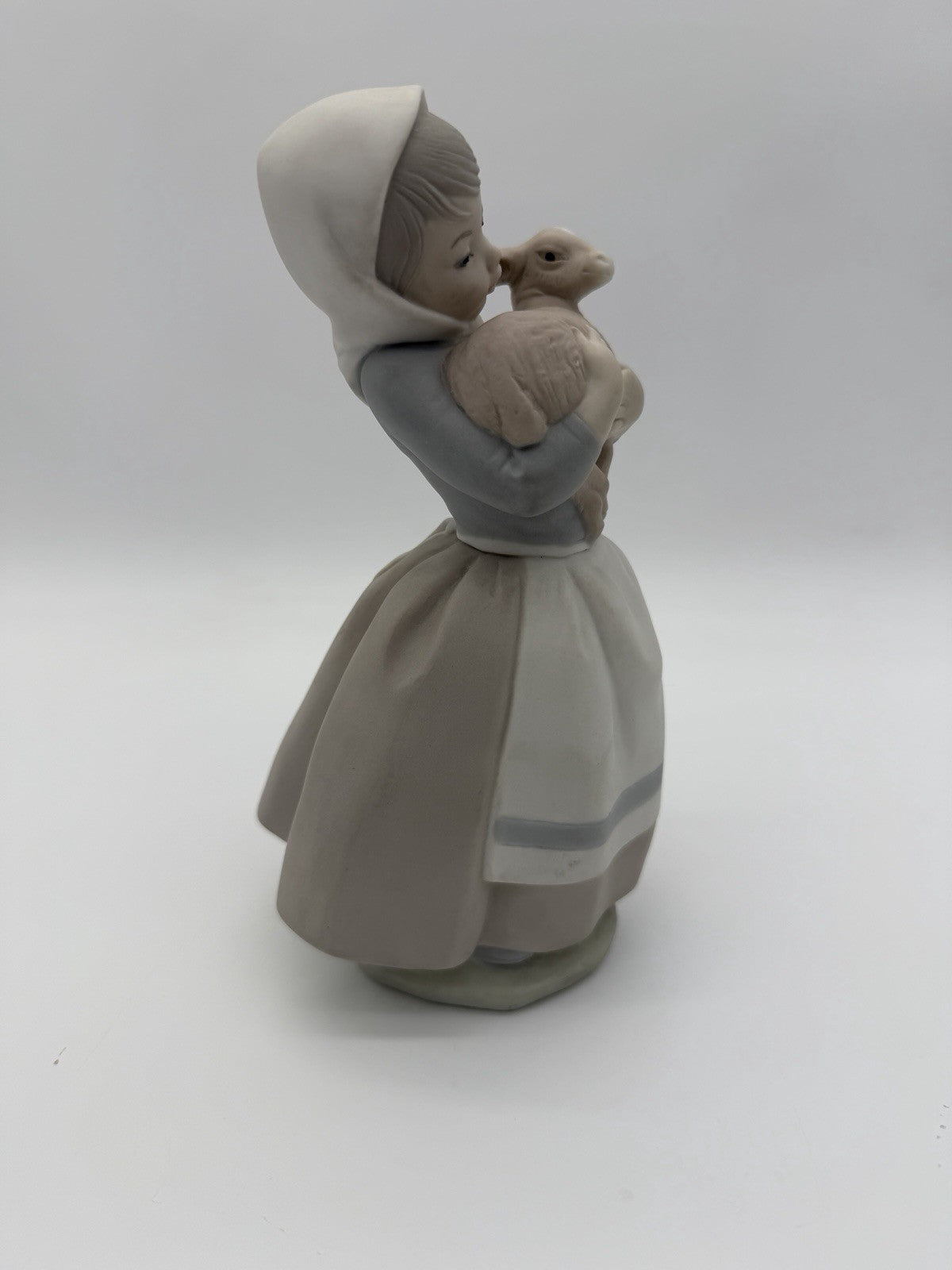 NAO By Lladro Spain porcelain Girl Holding Lamb/sheep 8”figurine Retired Matte