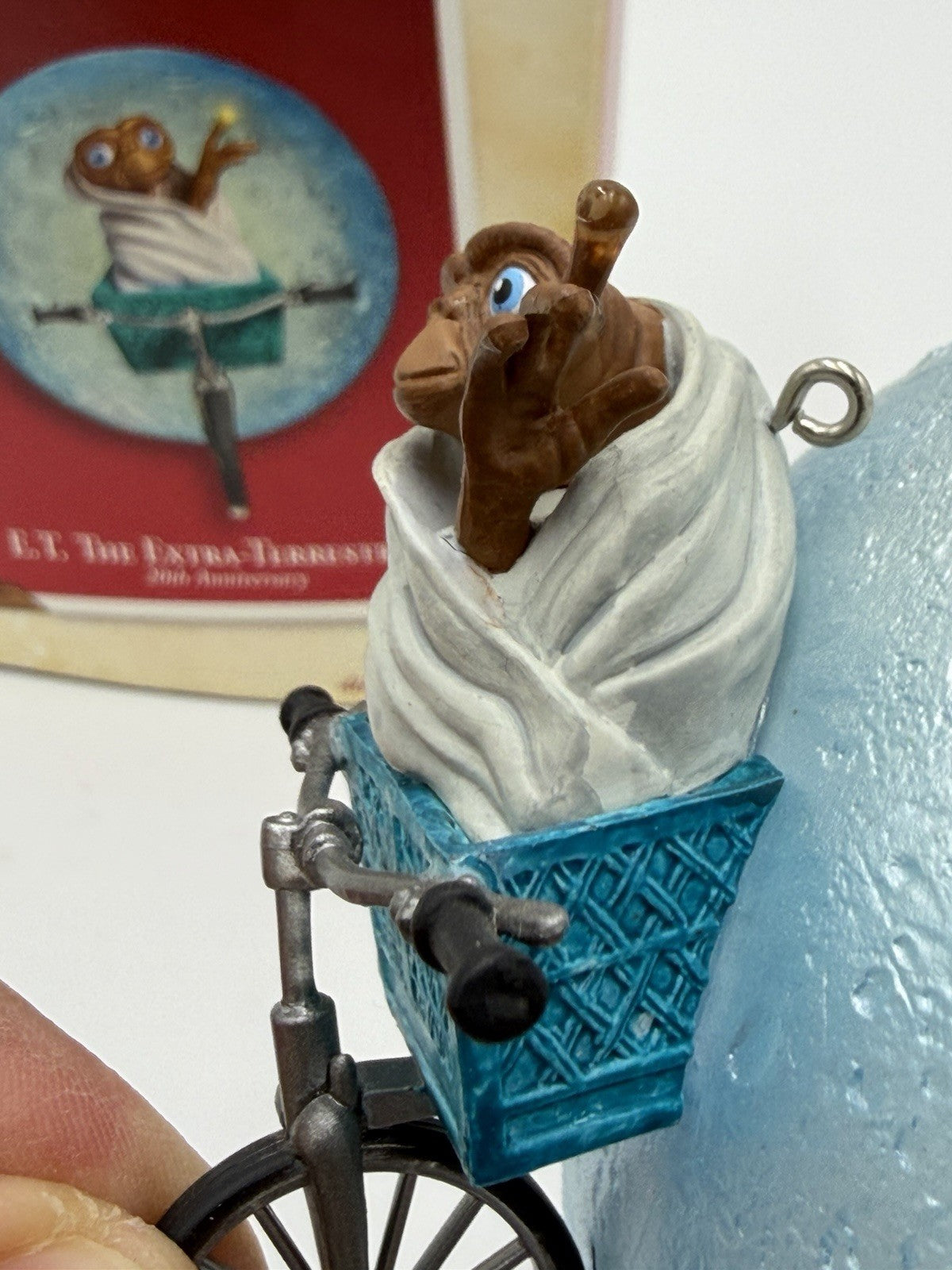 Hallmark Keepsake Ornament Extra-Terrestrial Movie 2002 20th Anniversary E T Xms