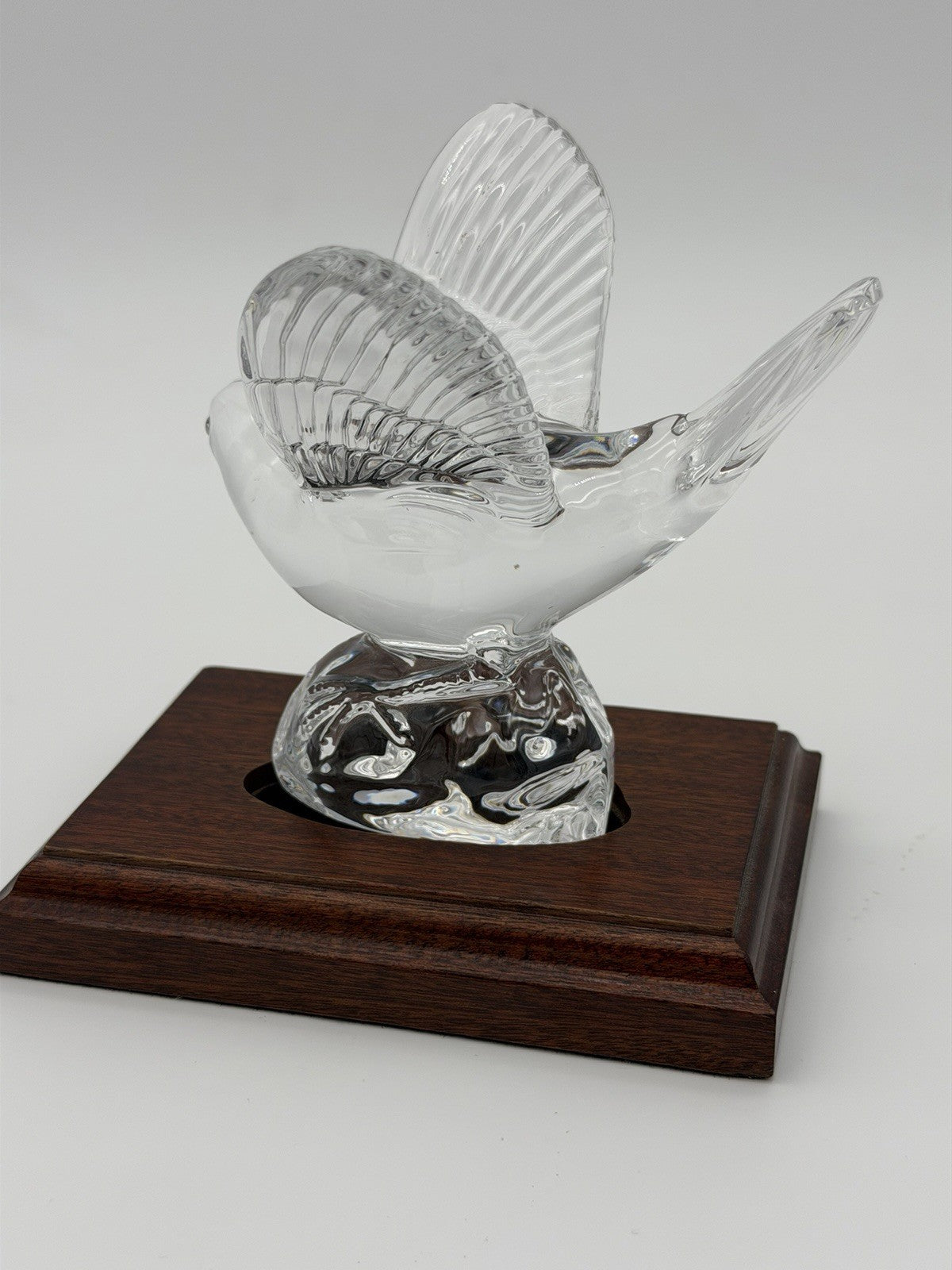 Waterford Crystal Collectors Society NIGHTINGALE Bird Figurine Wood Base