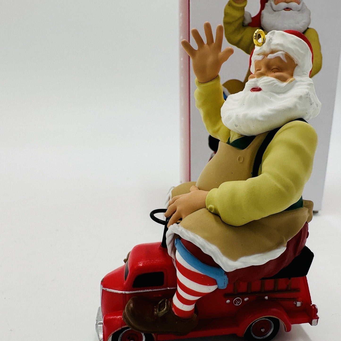 Hallmark Christmas Ornament Keepsake Toymaker Santa 23rd in Series 2022