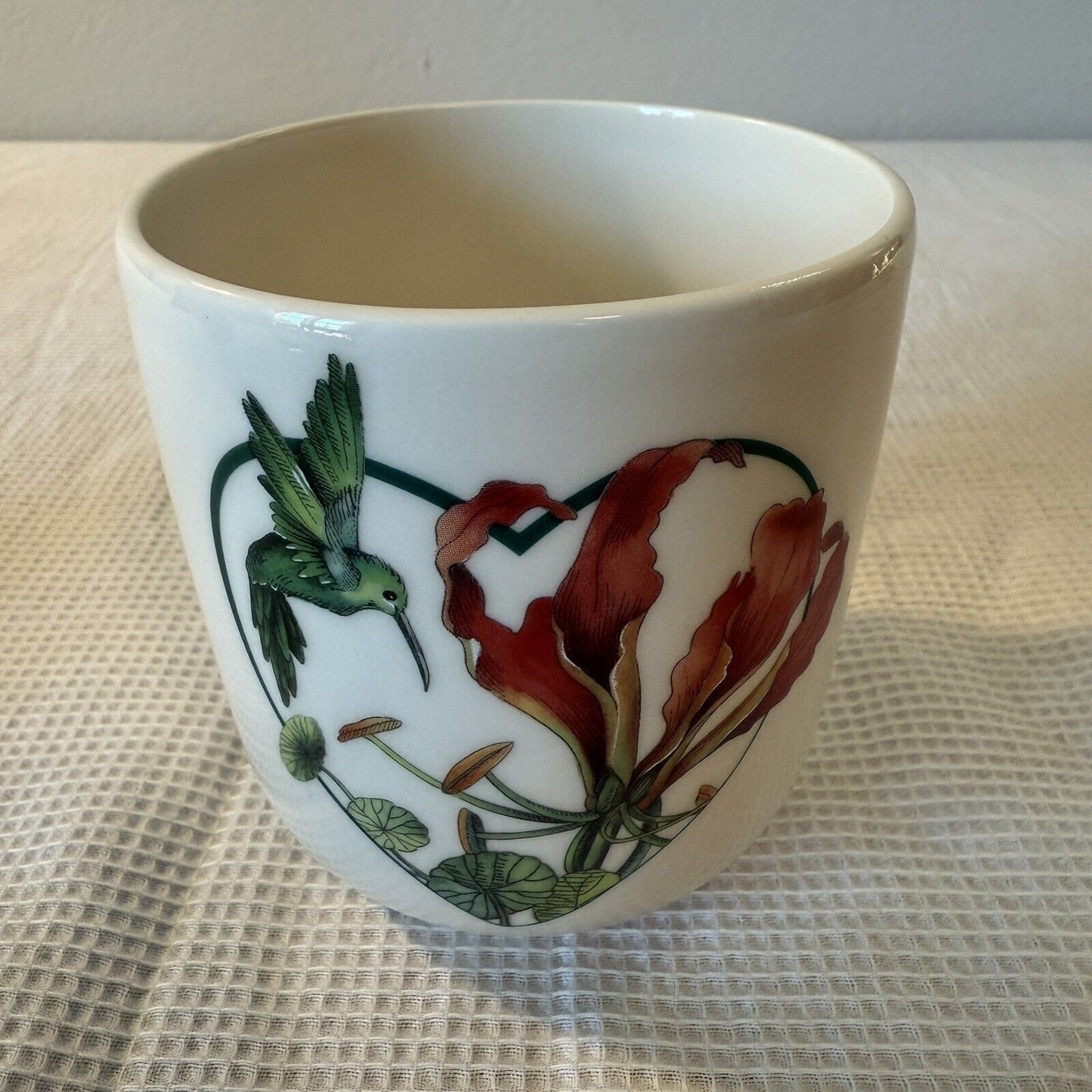 Villeroy & Boch Limited Edition 275 Years Avarua Mug Flora Heart Hummingbird