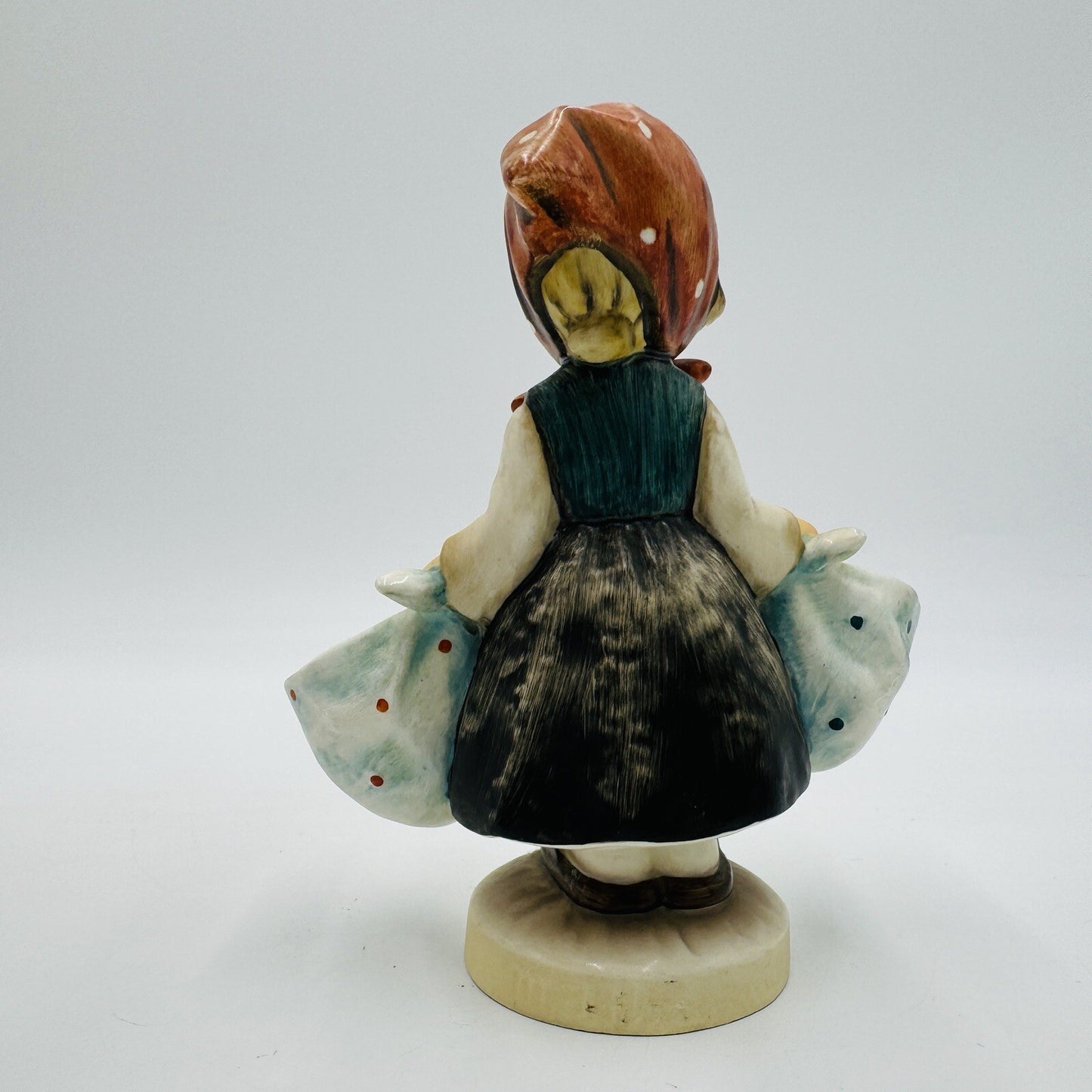 Vintage Goebel Hummel Mother's Darling #175 Figurine Germany Girl 1960 Painted
