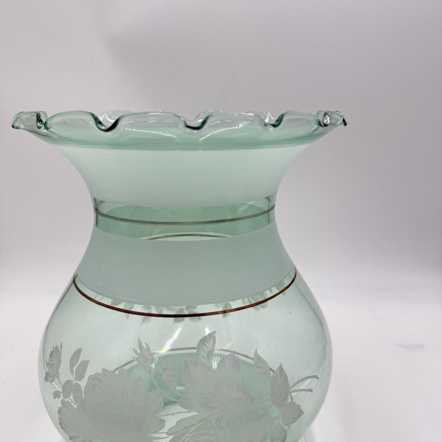 Vintage Gone With The Wind  Torschiere  Roses light Green Glass White B287 Shade