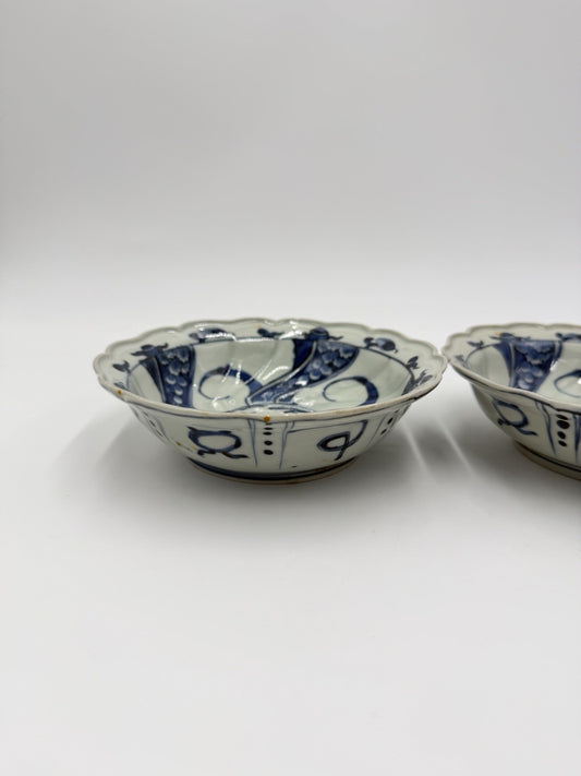 Antique lobed Japanese Imari Arita bowl 1760-90 handpainted #5040A