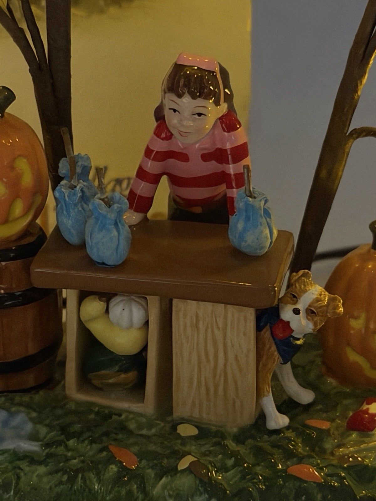 Department 56 Snow Village Caramel Apple Stand Halloween Fall Autumn Lights Up