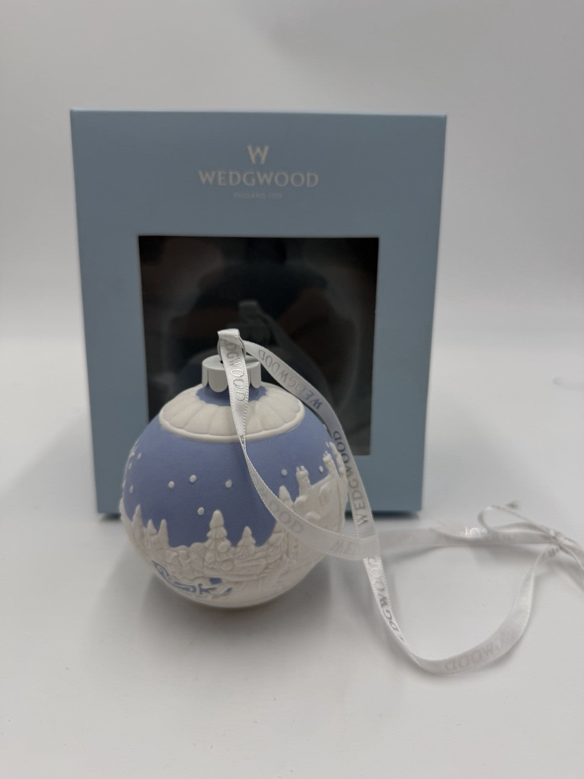 Wedgwood Jasperware Blue Sleigh Ride Santa Christmas Ball Ornament Boxed