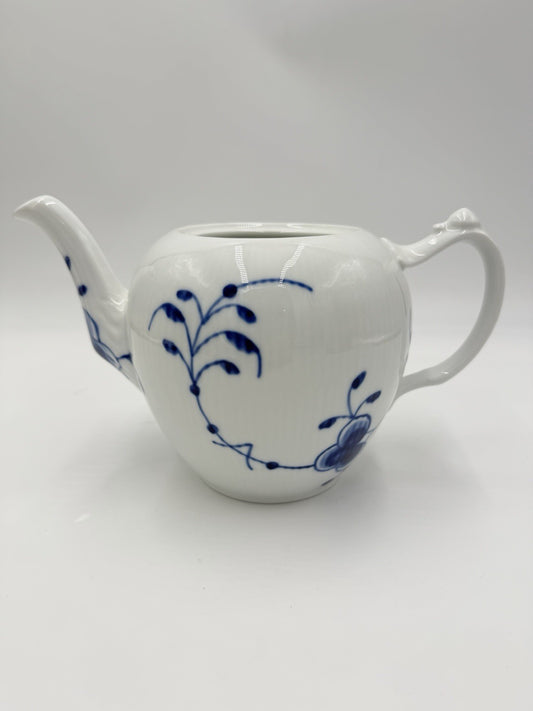 Royal Copenhagen Blue Fluted Mega Teapot CLX # 143 Porcelain Denmark (no Lid)