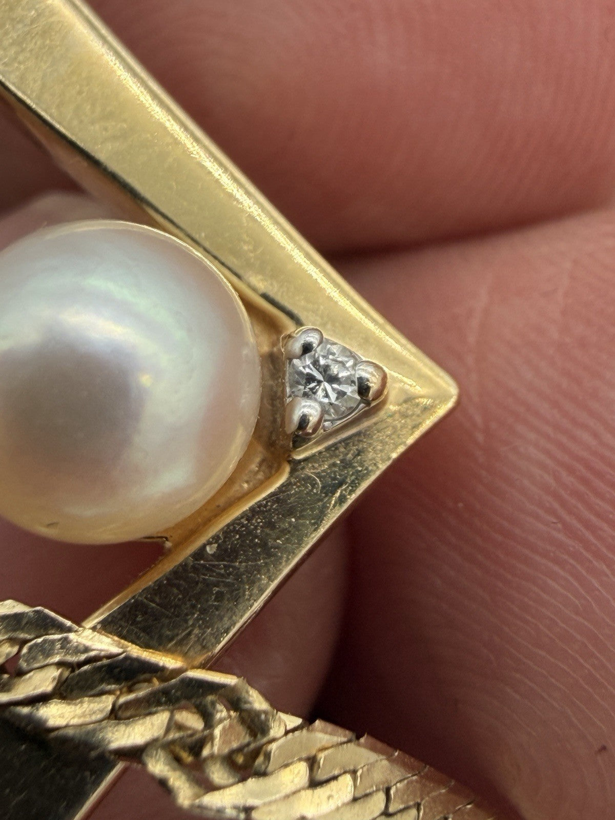 14k Italy Yellow Gold Herringbone V Drop Necklace 16”pearl Diamond 6g
