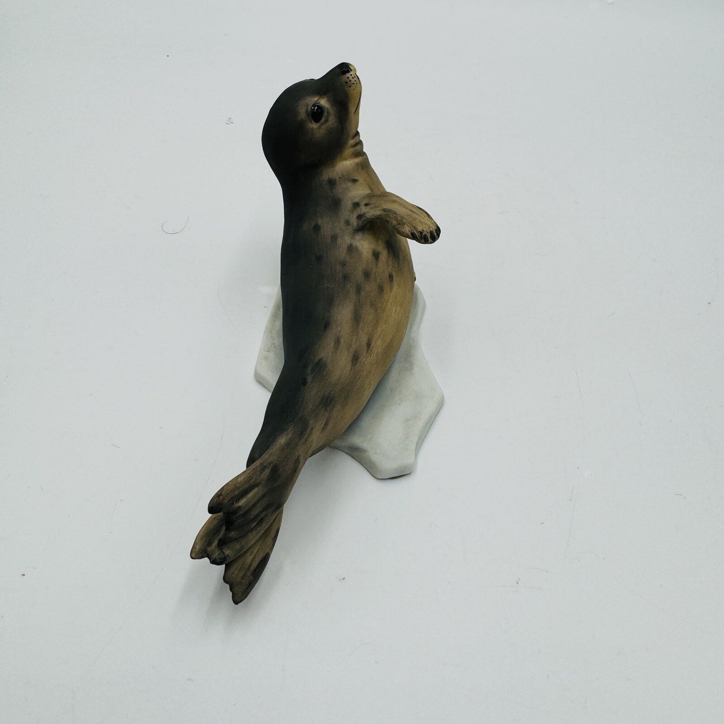 KAISER Germany Porcelain RECLINING SEAL Bisque W. GAWANTKA #604 Figurine