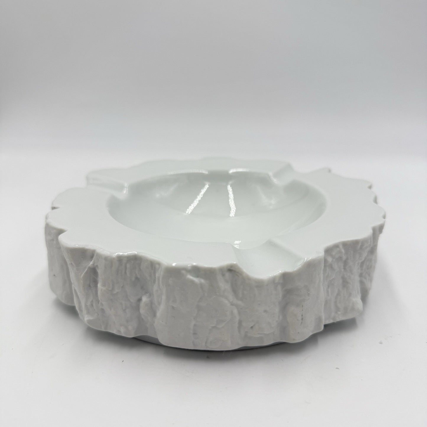 Bareuther Waldsassen Bavaria Porcelain White Ashtray Germany Vintage 2”x6”Rare