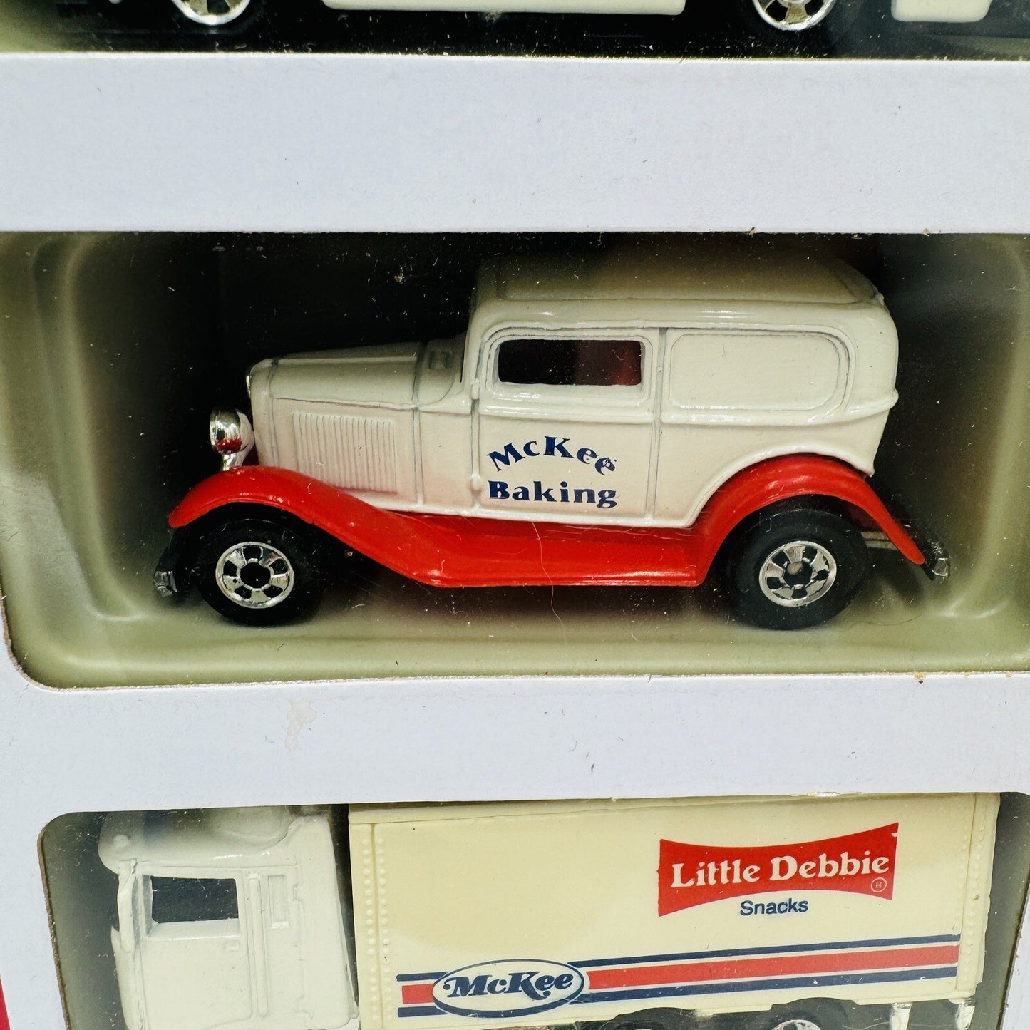 Mattel Hot Wheels Special Edition Little Debbie Snack Mackee 1994 Vintage