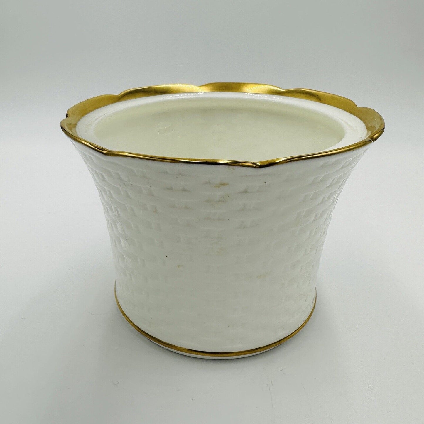 Noritake Studio Collection Canister Porcelain Basket White Gold Trim Japan Candy