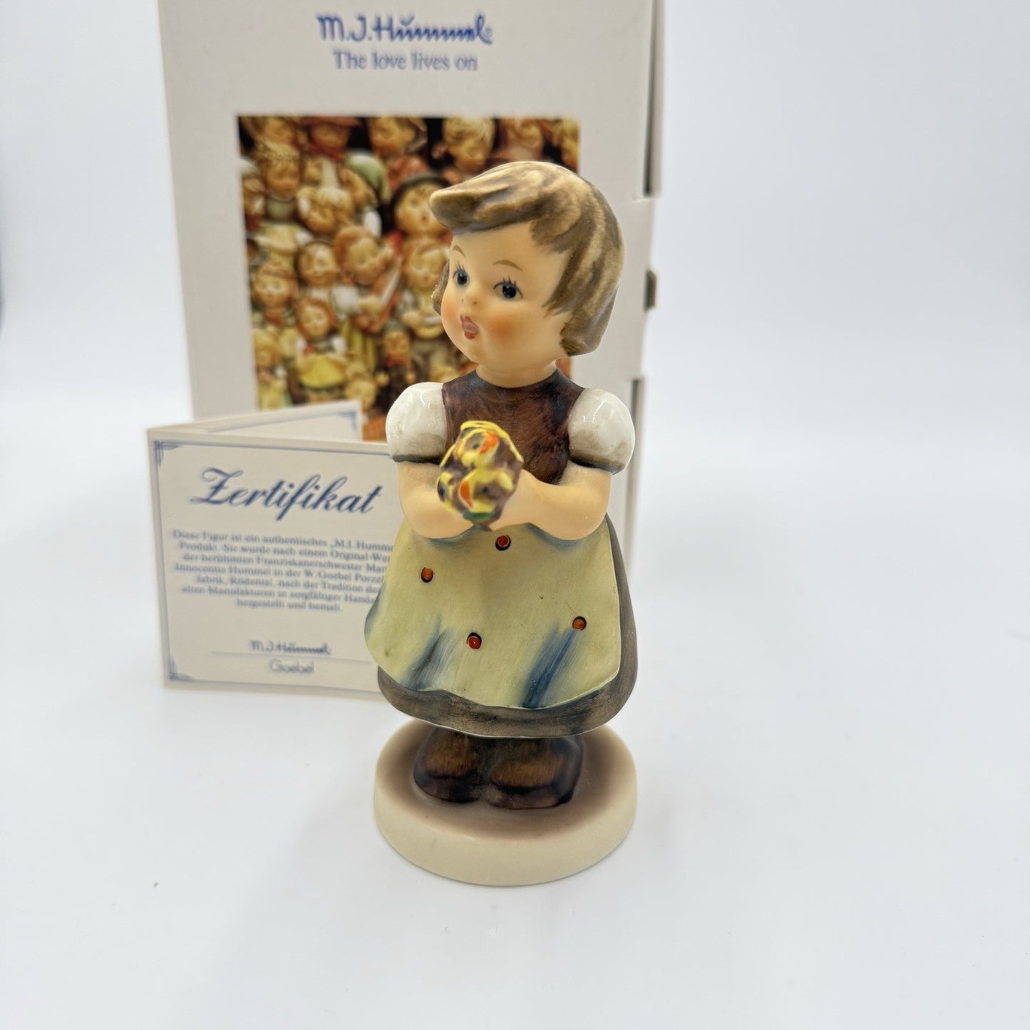 Goebel M.I. Hummel "FOR MOTHER" 5.5" Figurine 1963 Mold #257 Porcelain Vintage