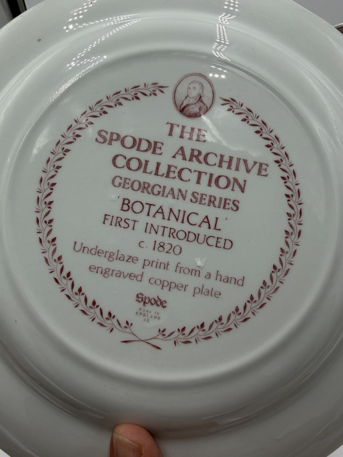 4 Spode England Porcelain Archive Collection Georgian Series Red Floral Plates