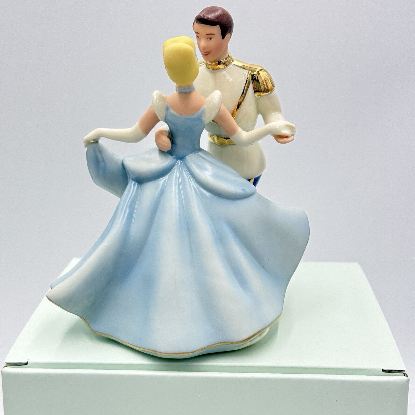 LENOX DisneyShowcase Porcelain Cinderella & Prince Charming Figurine Dancing NEW