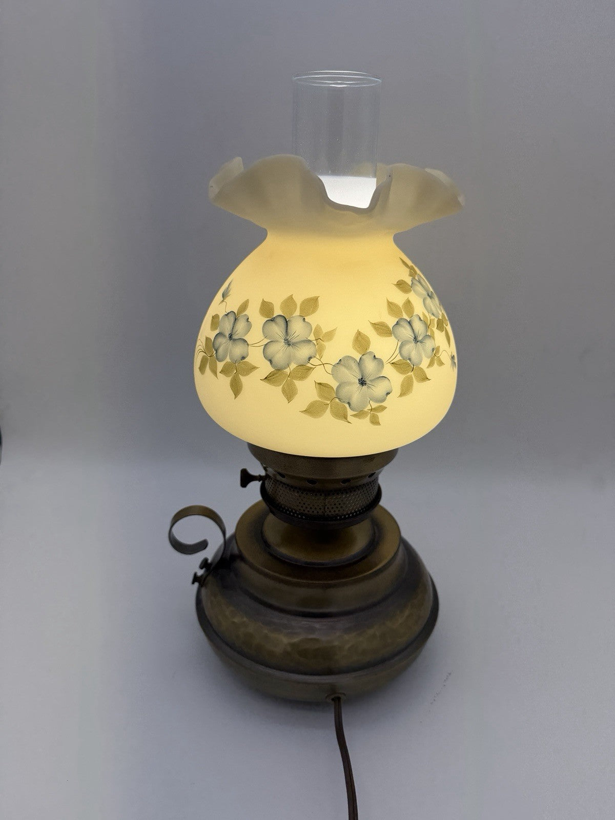 Fenton Art Glass Blue Floral Dogwood Cameo Satin Hammered Colonial Lamp Rare Vtg
