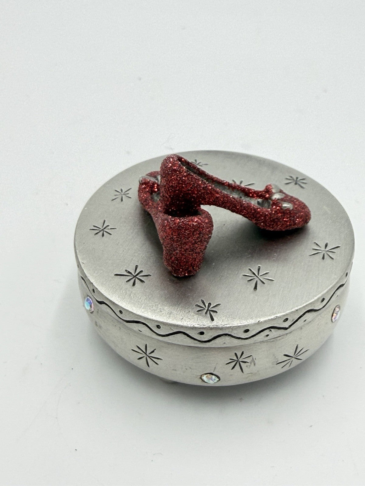 Wizard Of Oz Pewter Dorothy Red Slippers Jewelry Box 1.5”Hx2”W No Place Like Hom