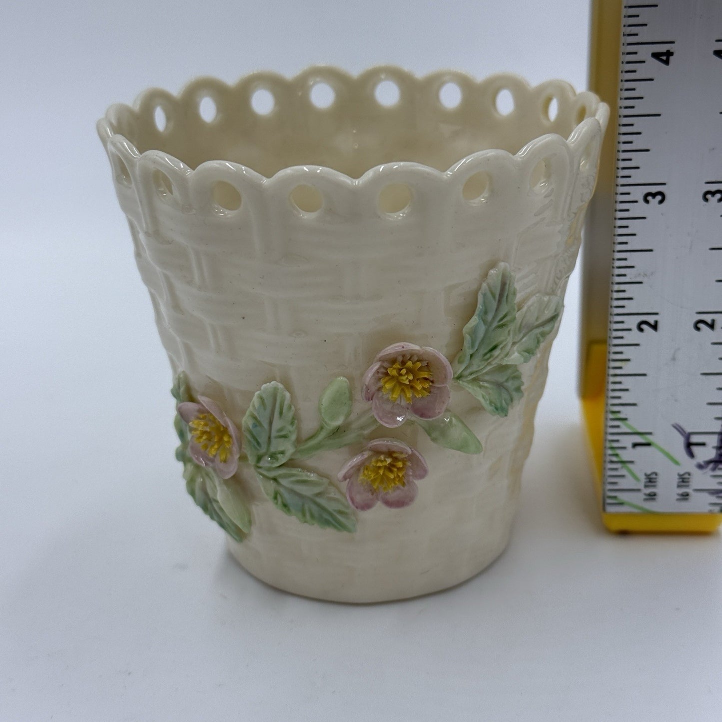 Belleek Ireland Porcelain Floral Basketweave Spill Vase 6th Mark Green 3.5in