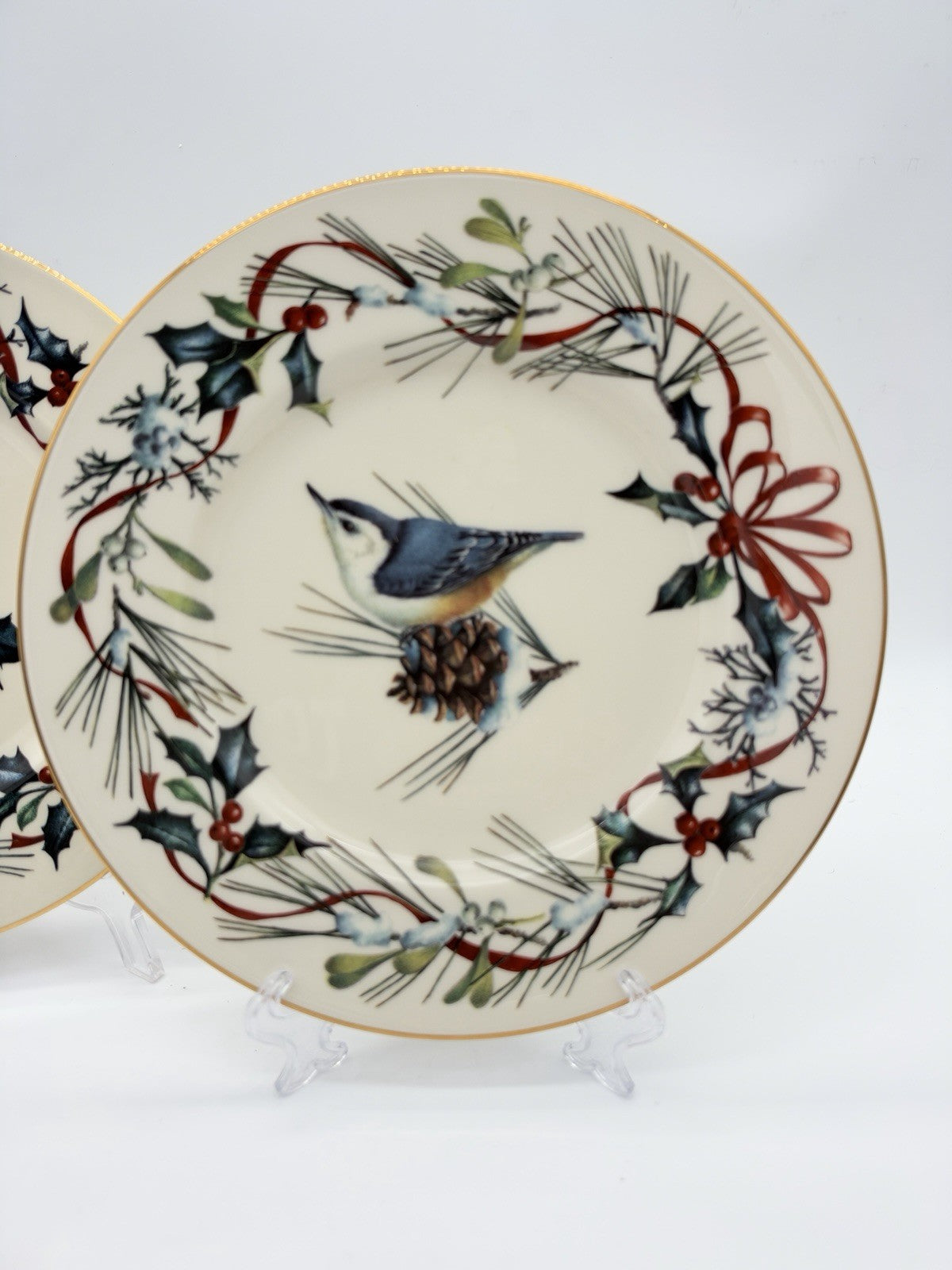 Lenox Winter Greetings Salad Plates Nuthatch Cardinal 9” Gold Trim 2 PCs Porcela