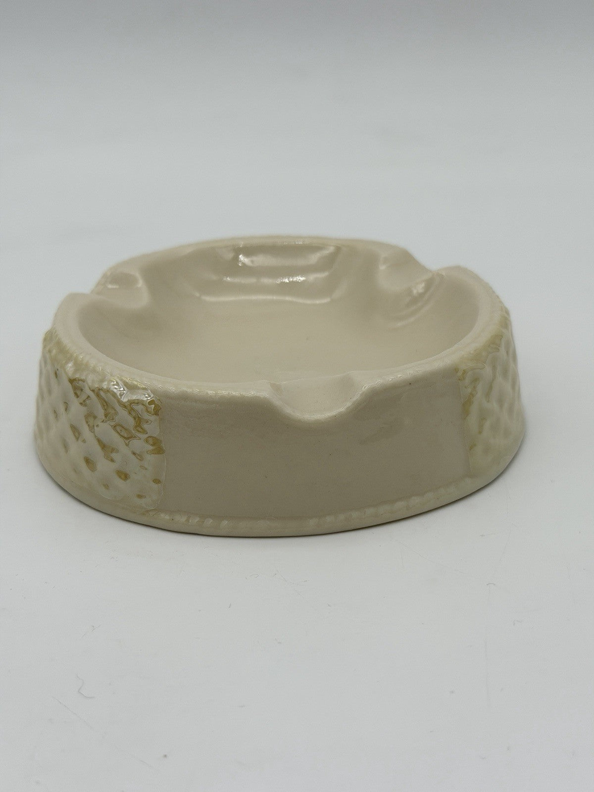 Antique Belleek Ireland 4”Ashtray Basketweave 3rd Black trademark 1926 Porcelain