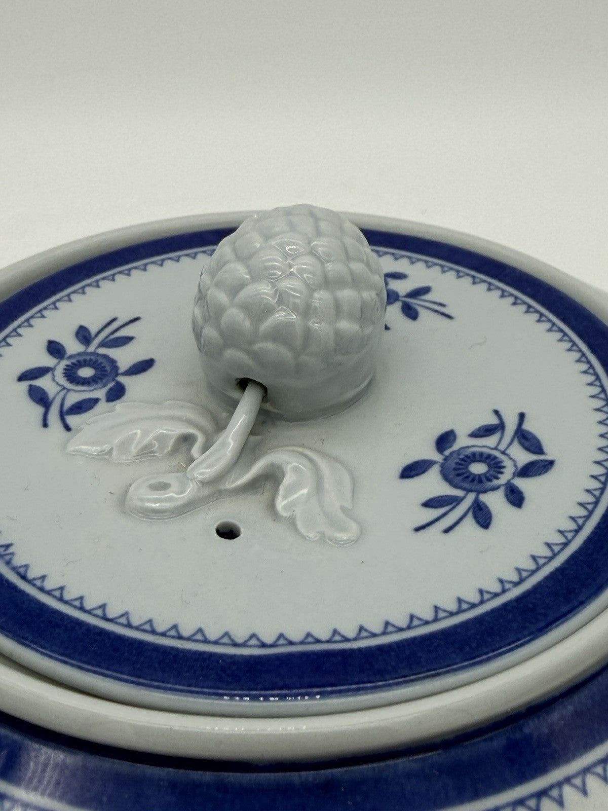 Vintage Spode Blue Gloucester Teapot 5 5/8" high England New Stone Porcelain