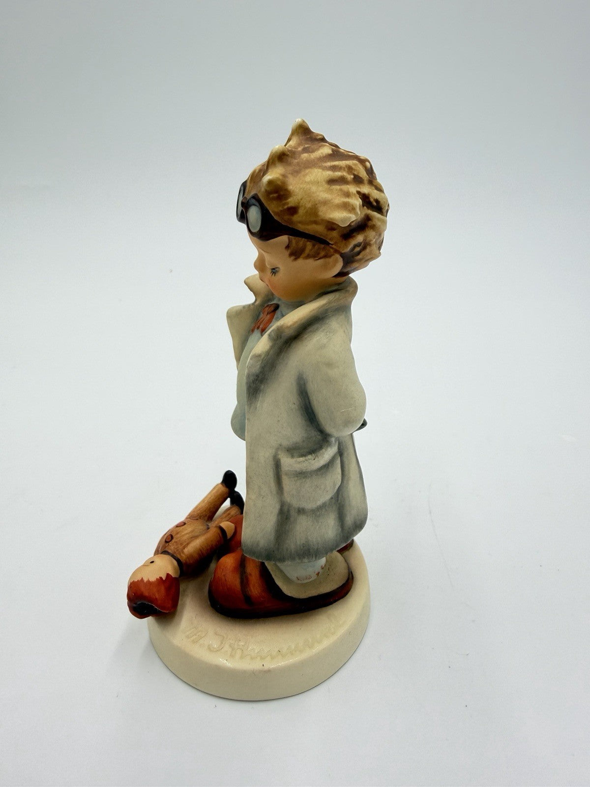 Hummel Goebel Figurine Doctor 5”H #127 Germany Porcelain Vintage Collection