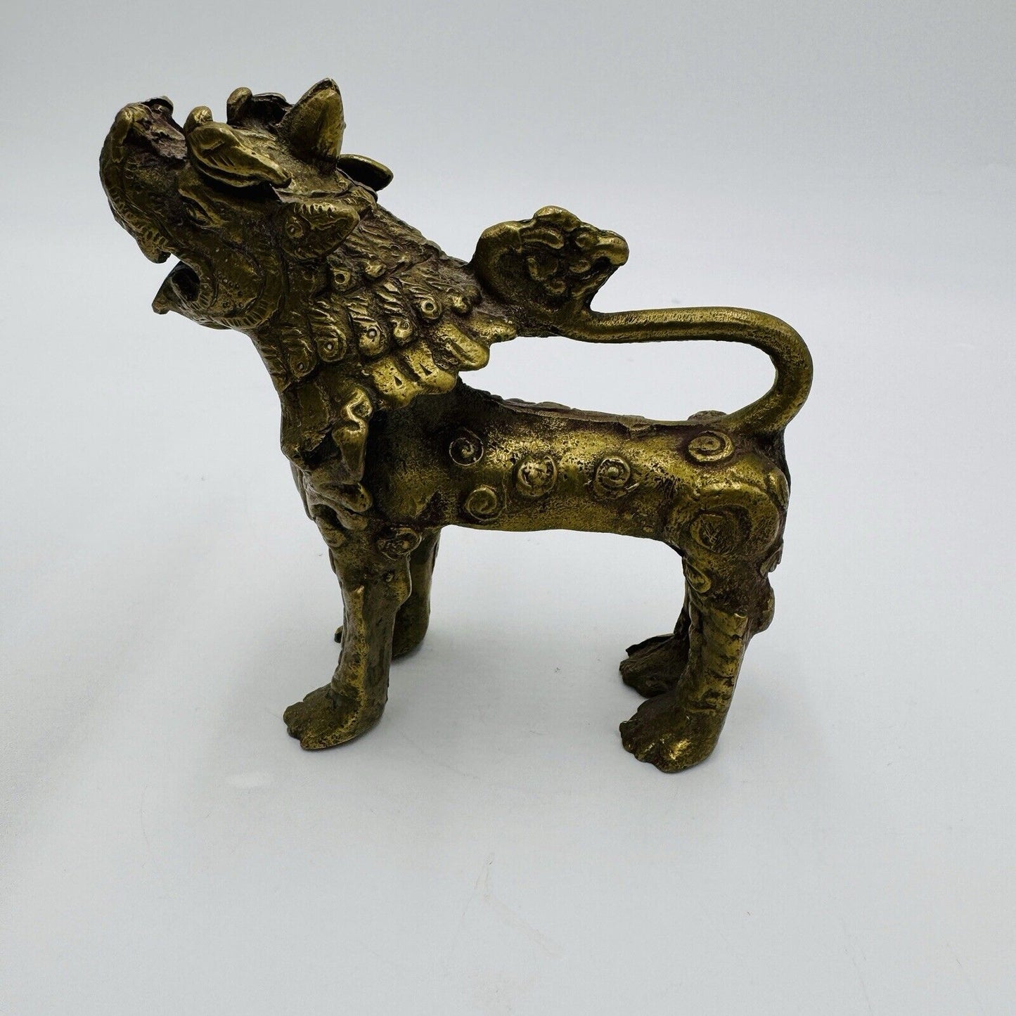 Vintage Heavy Brass Metal Foo Fu Dog Lion Chinese Statue Figurine