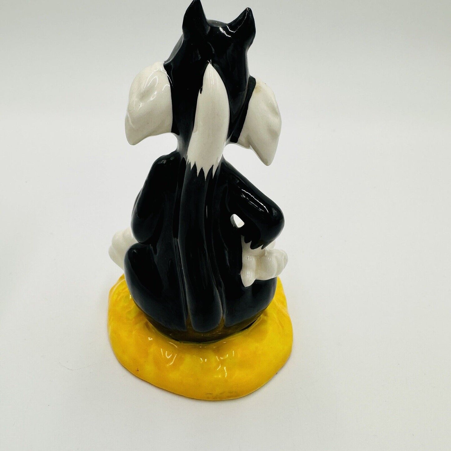 Warner Bros Sylvester Figurine At The Beach Porcelain Ceramic Japan Vintage 1977