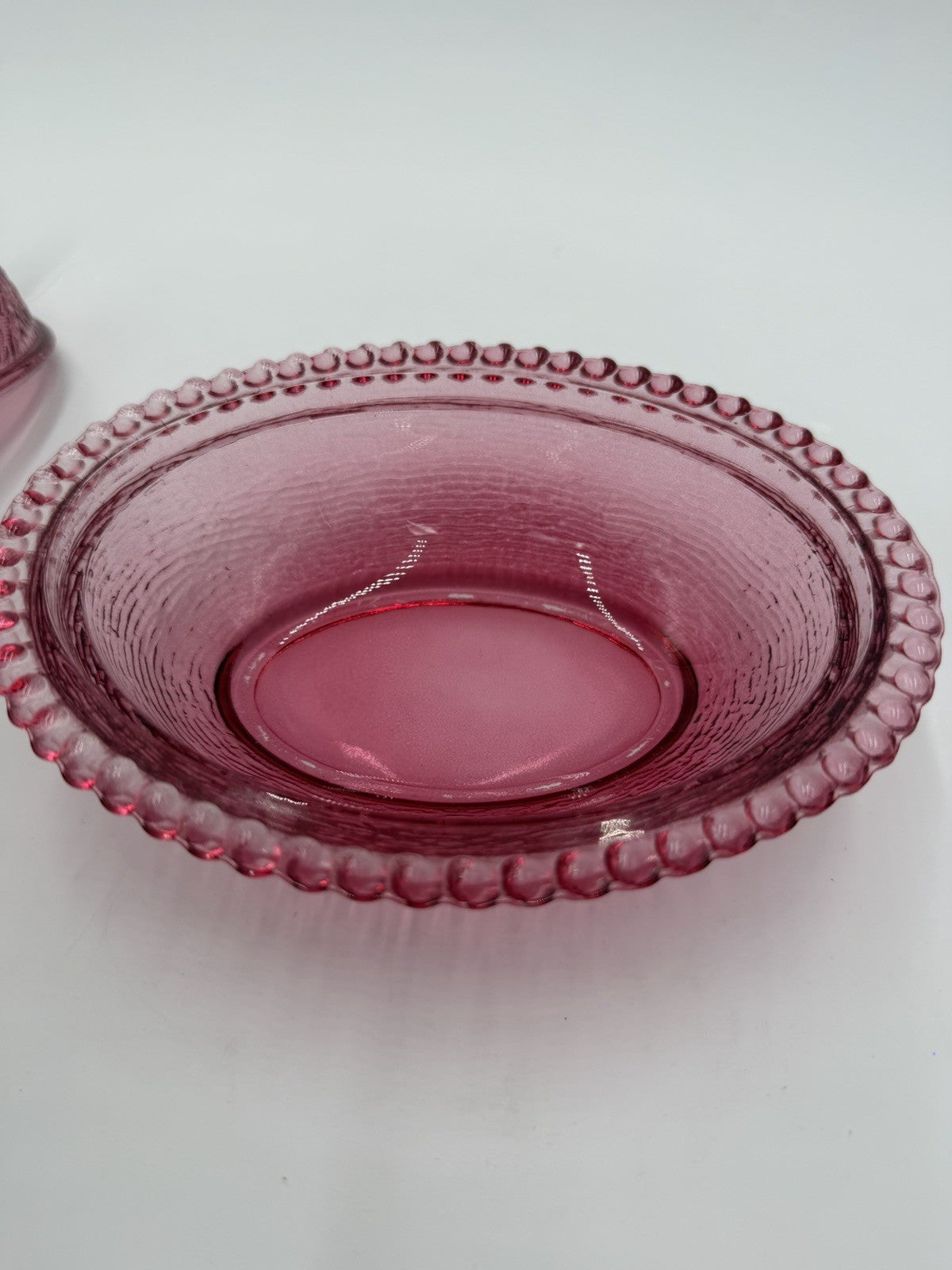 Vintage Indiana Art Glass Chicken /Hen on Nest Covered Dish Cranberry USA Rare