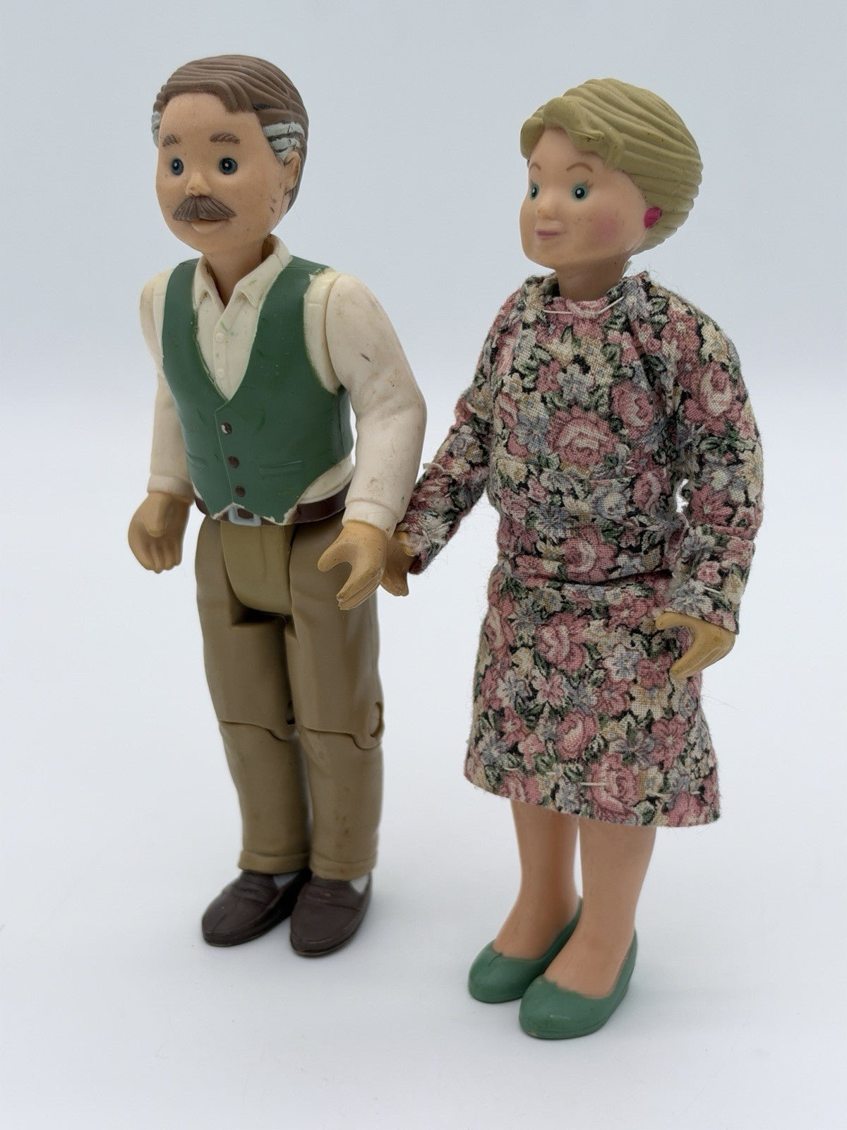 Fisher Price 1993/1994 Loving Family Grandparents  Grandmama & Grandpa Dolls