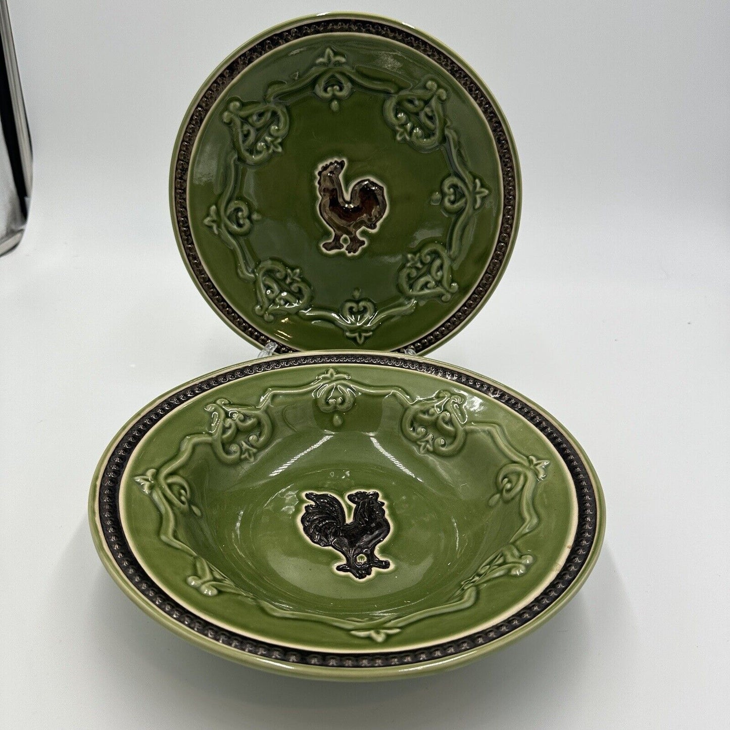 Cracker Barrel Bowl and Plate Set Elegant Rooster Green 9 5/8in X 2in Rimmed