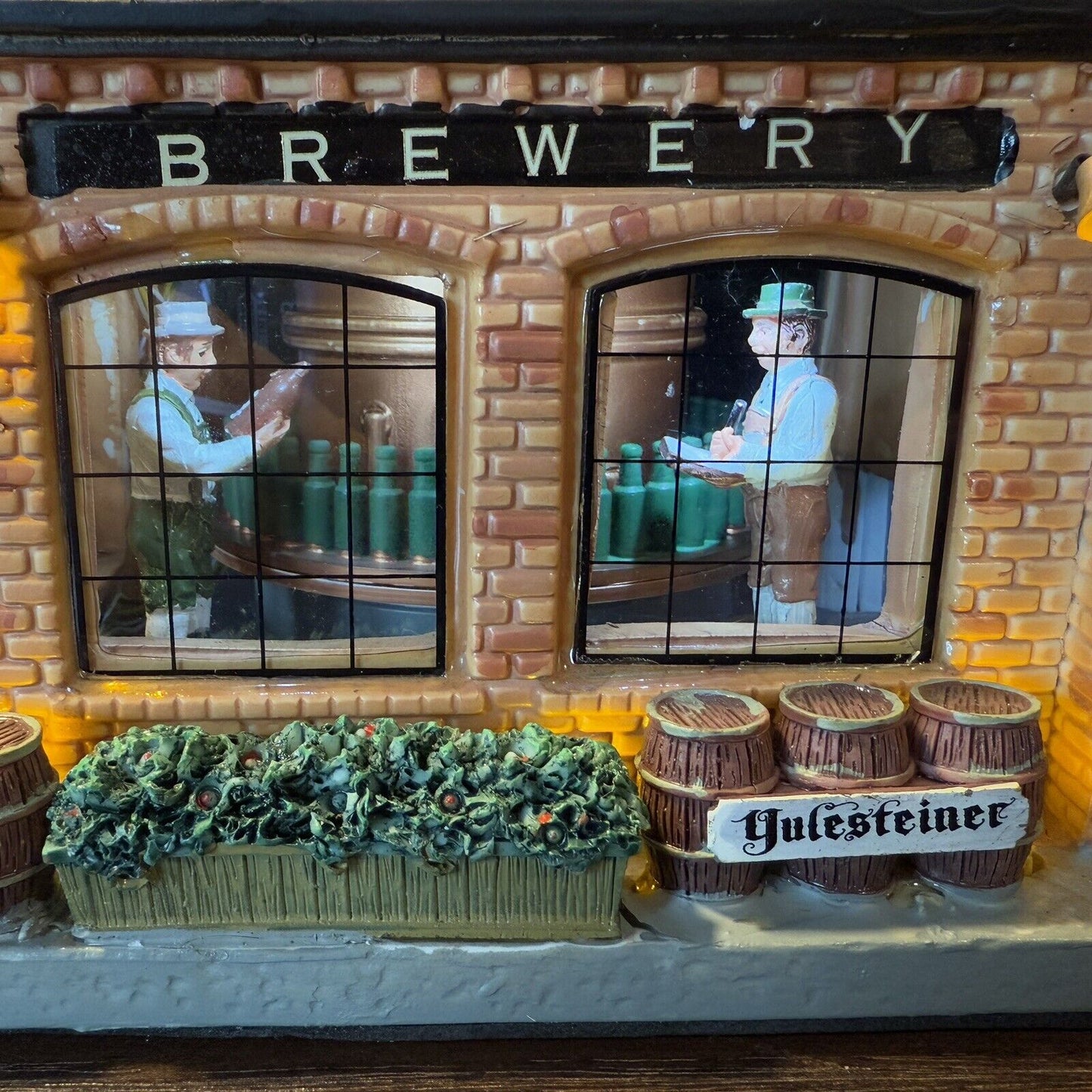 Lemax Yulesteiner Brewery German Beer Animated Sound Lighted Caddington Village