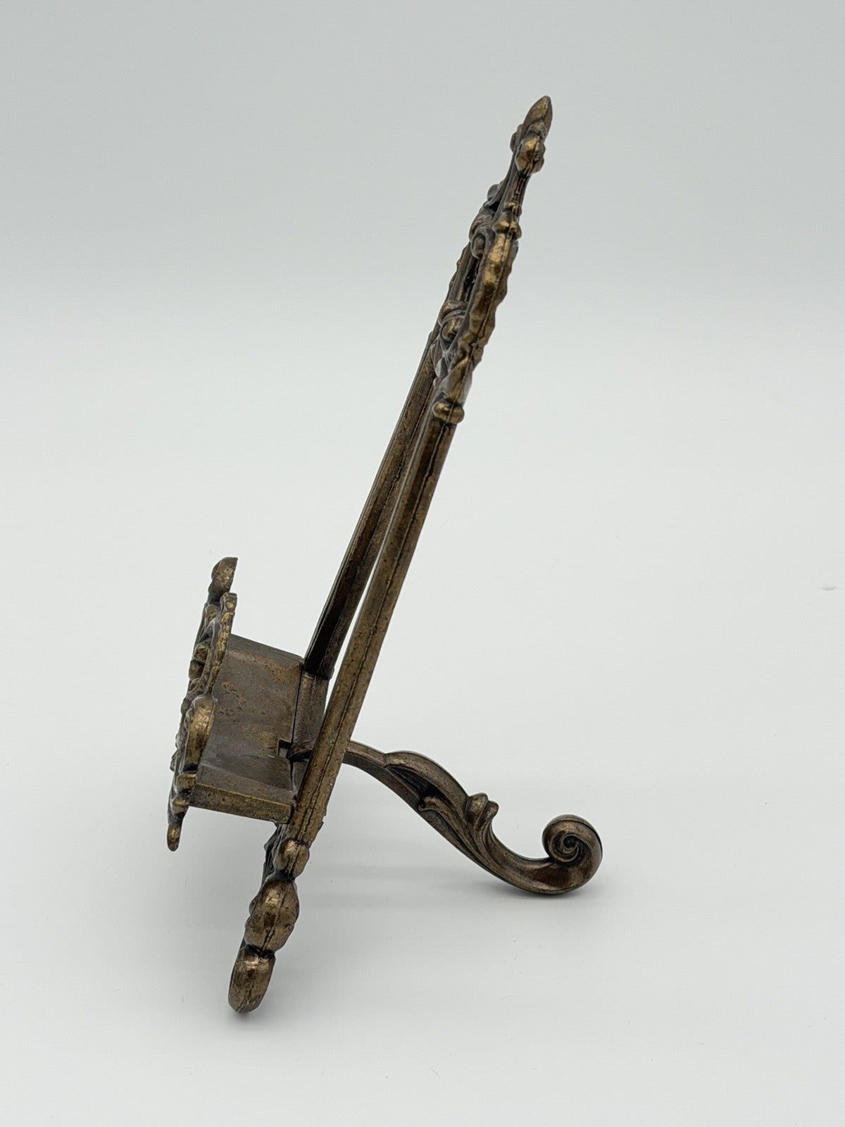 Antique Ornate Bronze 8”Frame Metal Table Top Easel Picture Book Plate Stand