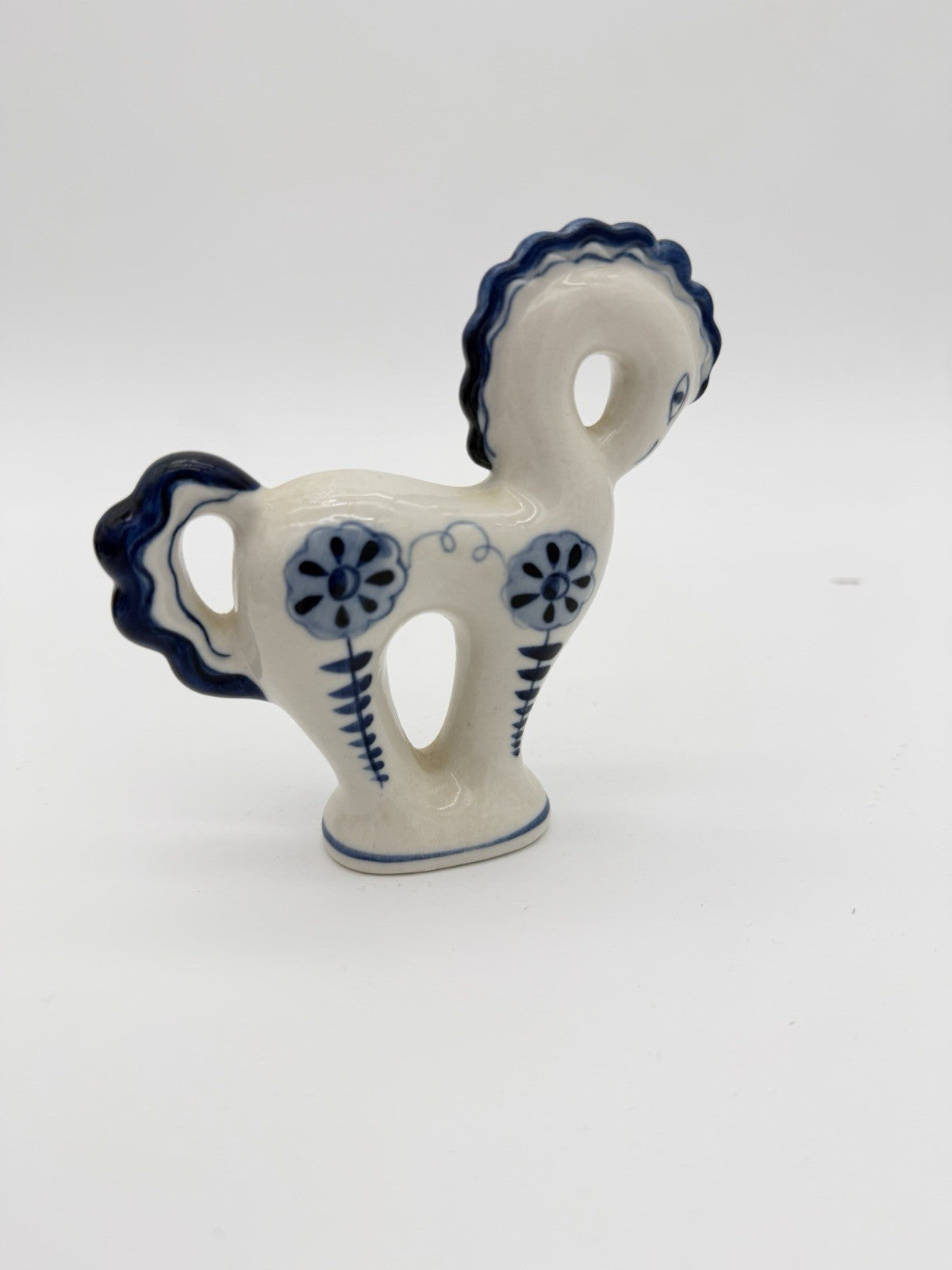 Vtg USSR Art Pottery Gzhel Russia Porcelain White /blue Floral Horse Figurine