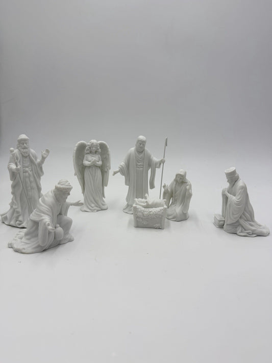 Dept 56 Silhouette Treasures A CHILD IS BORN White Bisque Porcelain 7 Pcs Set
