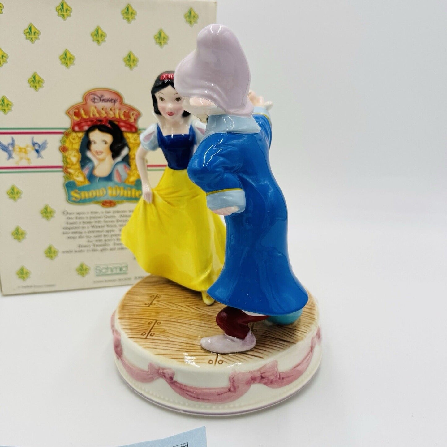 Schmid Disney Snow White Music Box Plays “Someday My Prince Will Come” Ceramic