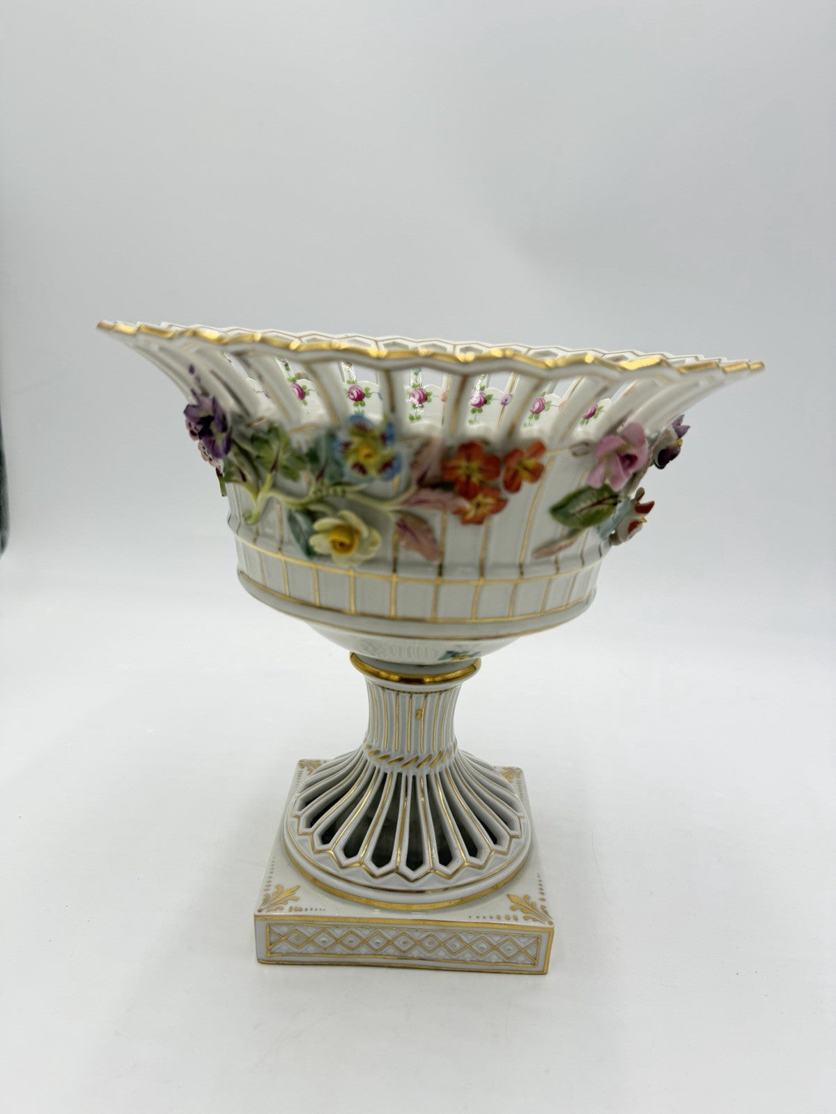 Antique Dresden Porcelain GermanyReticulated Pedestal Bowl W/ Encrusted Flowers
