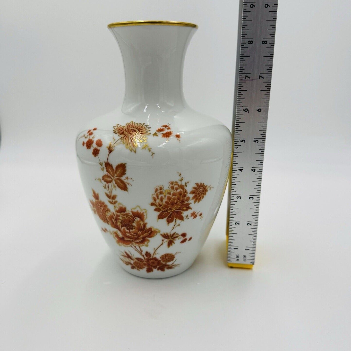 Rare Kaiser Germany Porcelain Floral Burgund Bud Vase 8.5”H Vintage Gold Rim