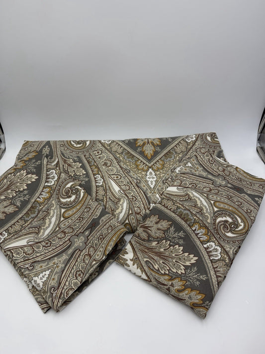 Pottery Barn Anton Paisley Medallon Floral Gray Queen Size 2 Standard Chams