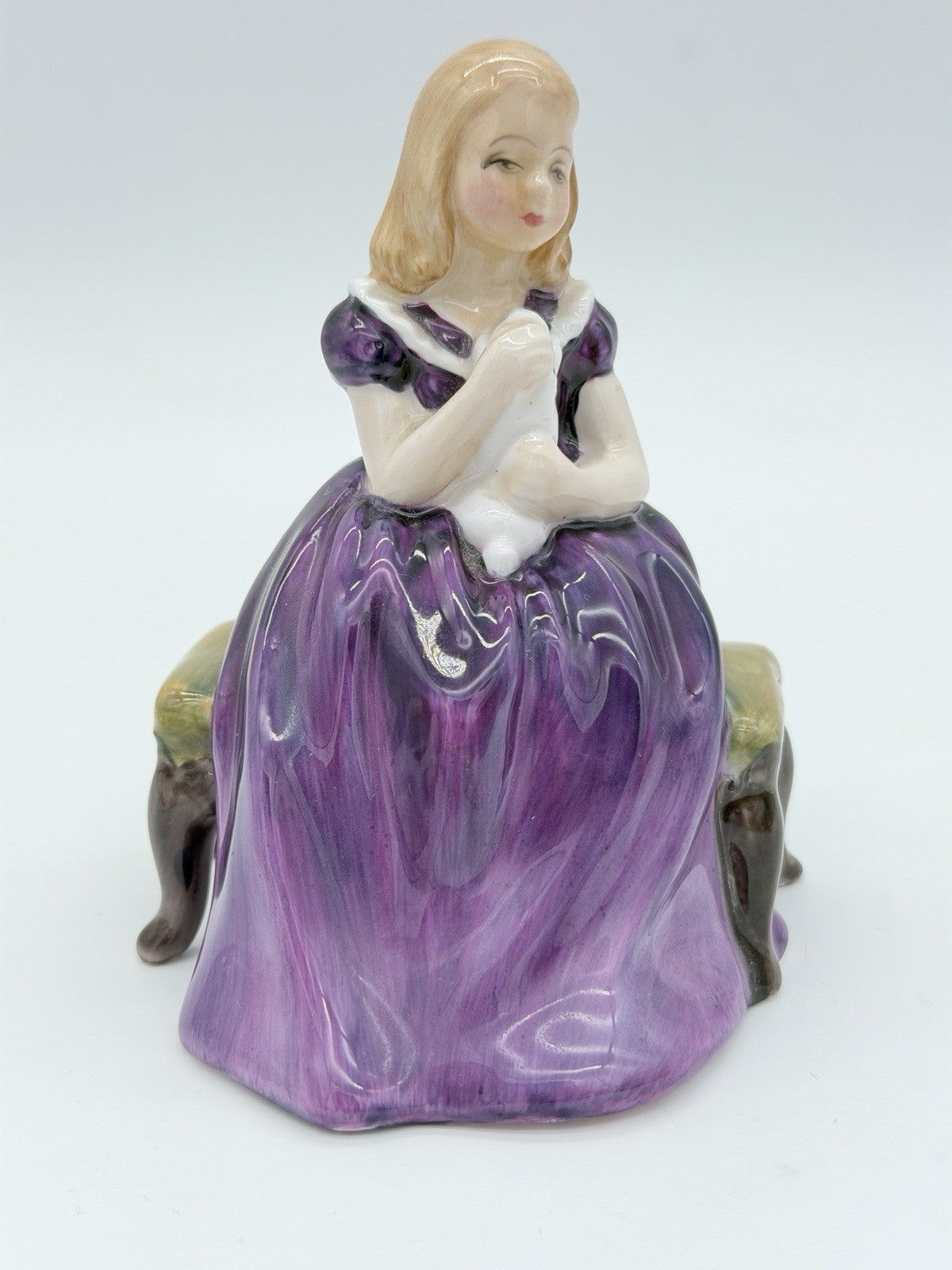 Royal Doulton England Porcelain Affection Figurine HN2236 Girl W/bunny
