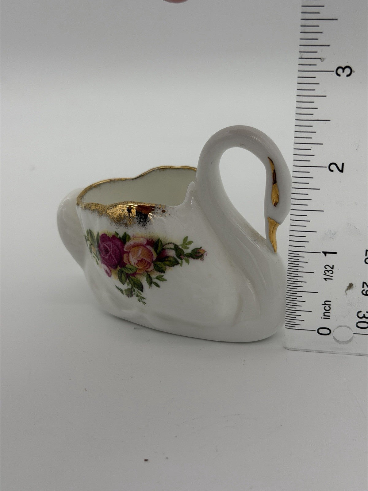 Royal Albert Old Country Roses Porcelain English  Swan Trinket Dish Figurine 2.5