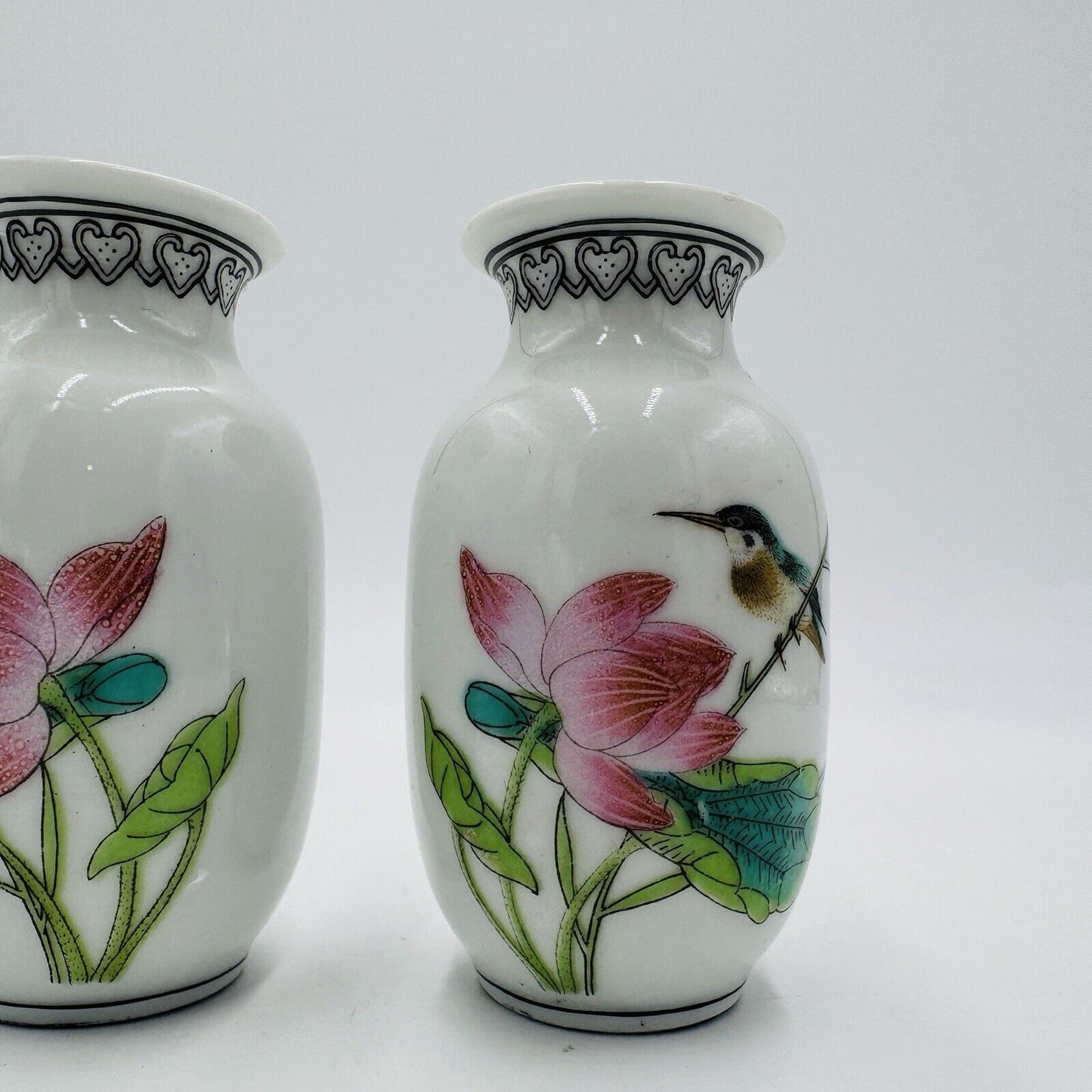 Chinese Famille Rose Porcelain Kingfisher Bird Flower Mini Vases 三隆 乾隆年制 款